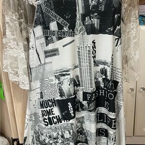 Graphic Print Lace Sleeve Blouse